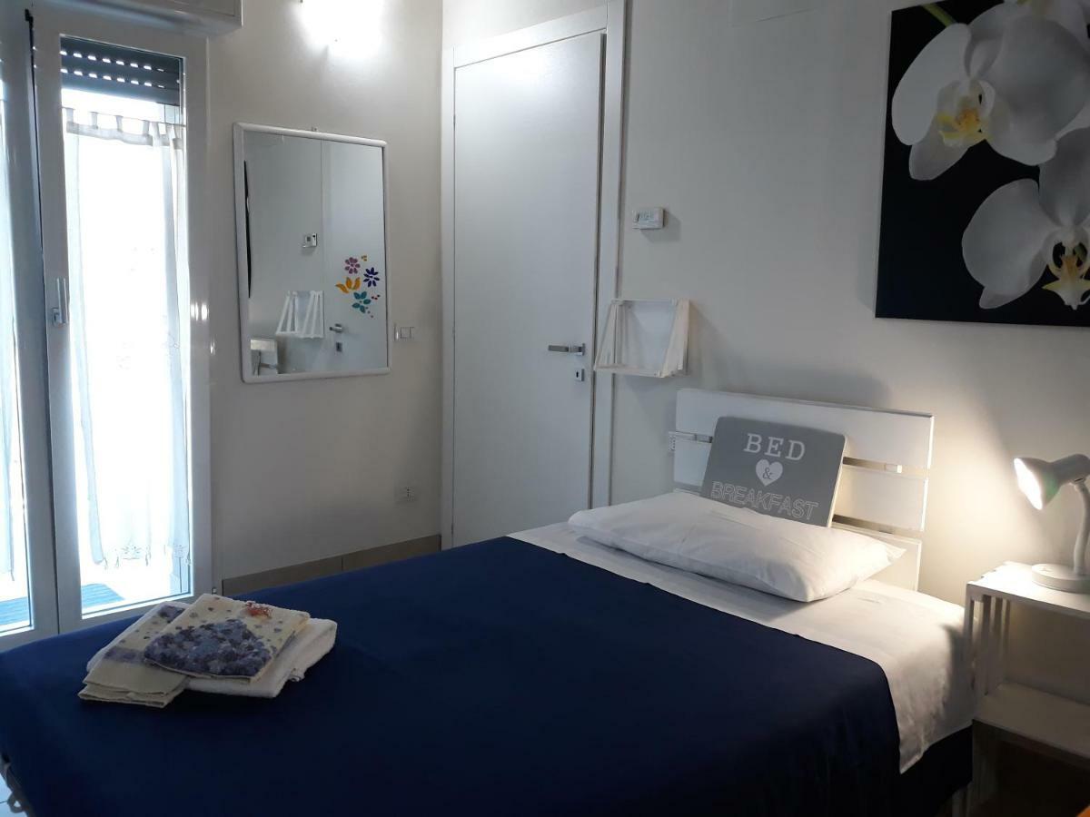 לינה וארוחת בוקר רוצאנו La Casa Di Emma מראה חיצוני תמונה
